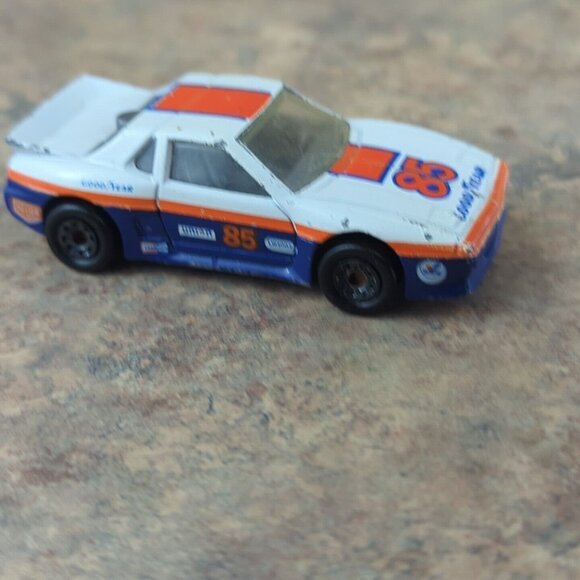 Vintage 1985 Matchbox Superfast 2 PONTIAC FIERO (white/blue)‎ Goodyear 85 - Picture 4 of 12